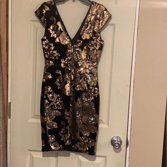 Sequins cocktail dress - Picture 2 of 4